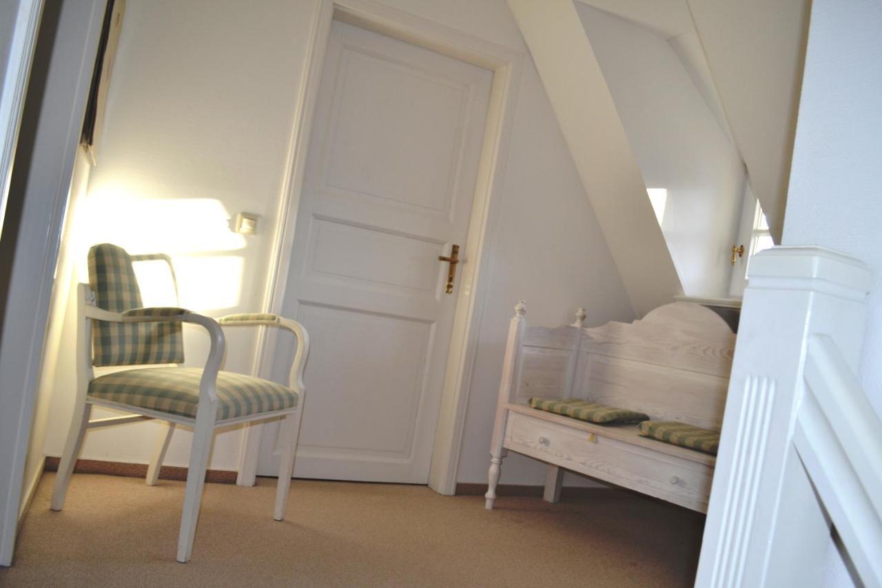 Ferienhaushaelfte Am Museum Alkersum Extérieur photo